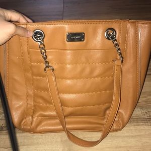Nine wear camel purse